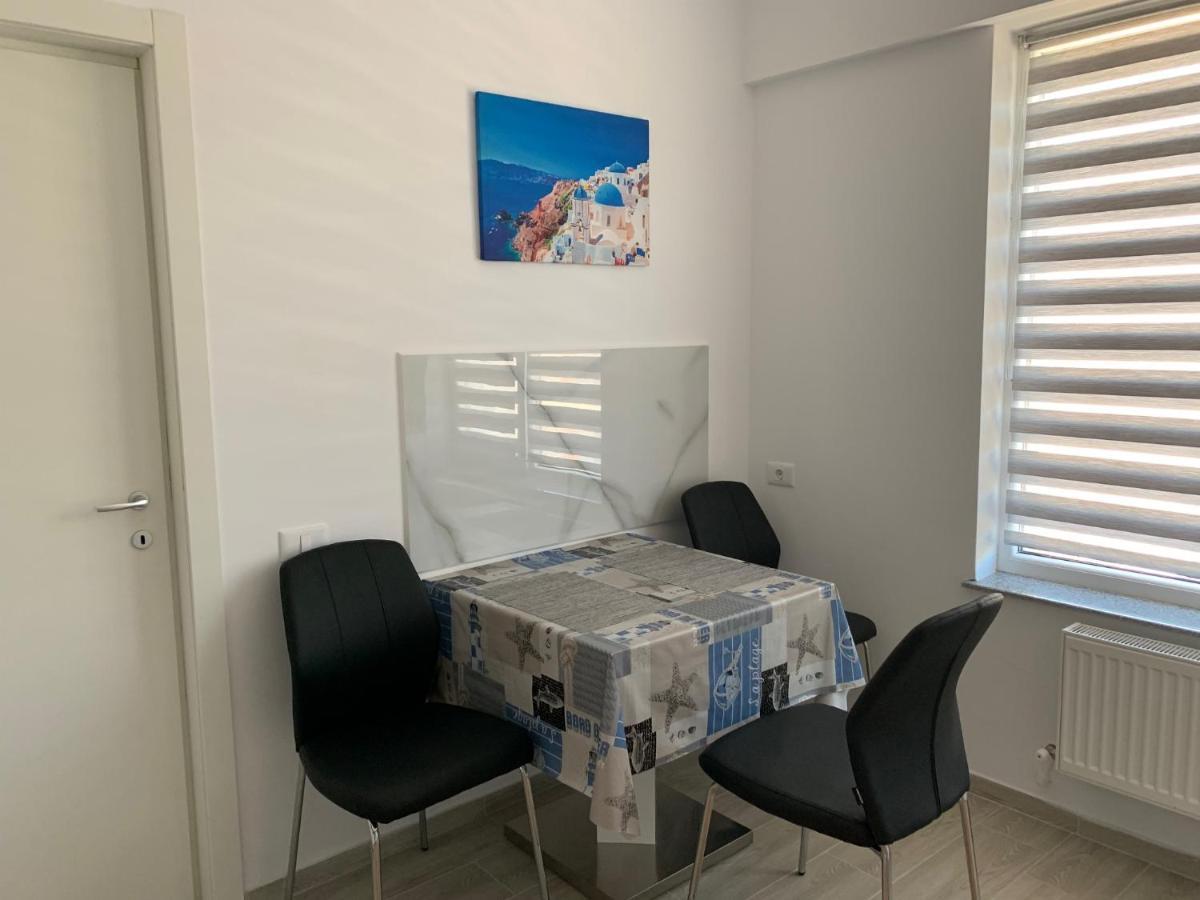 49Er Apartament Năvodari Buitenkant foto